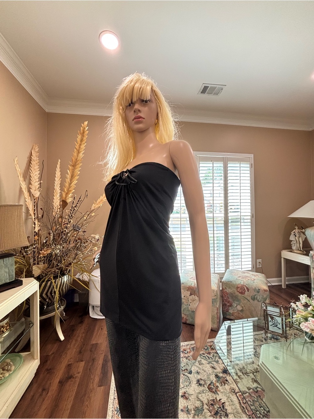 Laundry By Shelli Segal Black Strapless Twist-Front Camisole - Picture 5 of 10